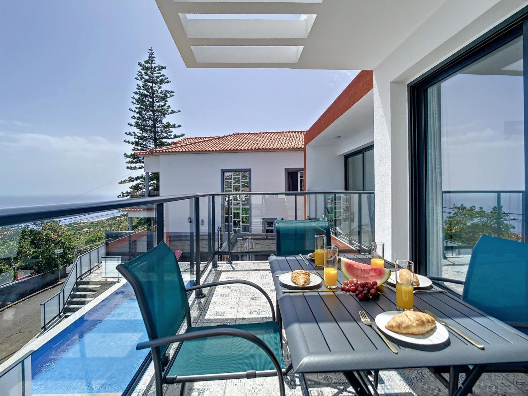 Casa Teixeira By Atlantic Holiday Estreito Da Calheta Luaran gambar