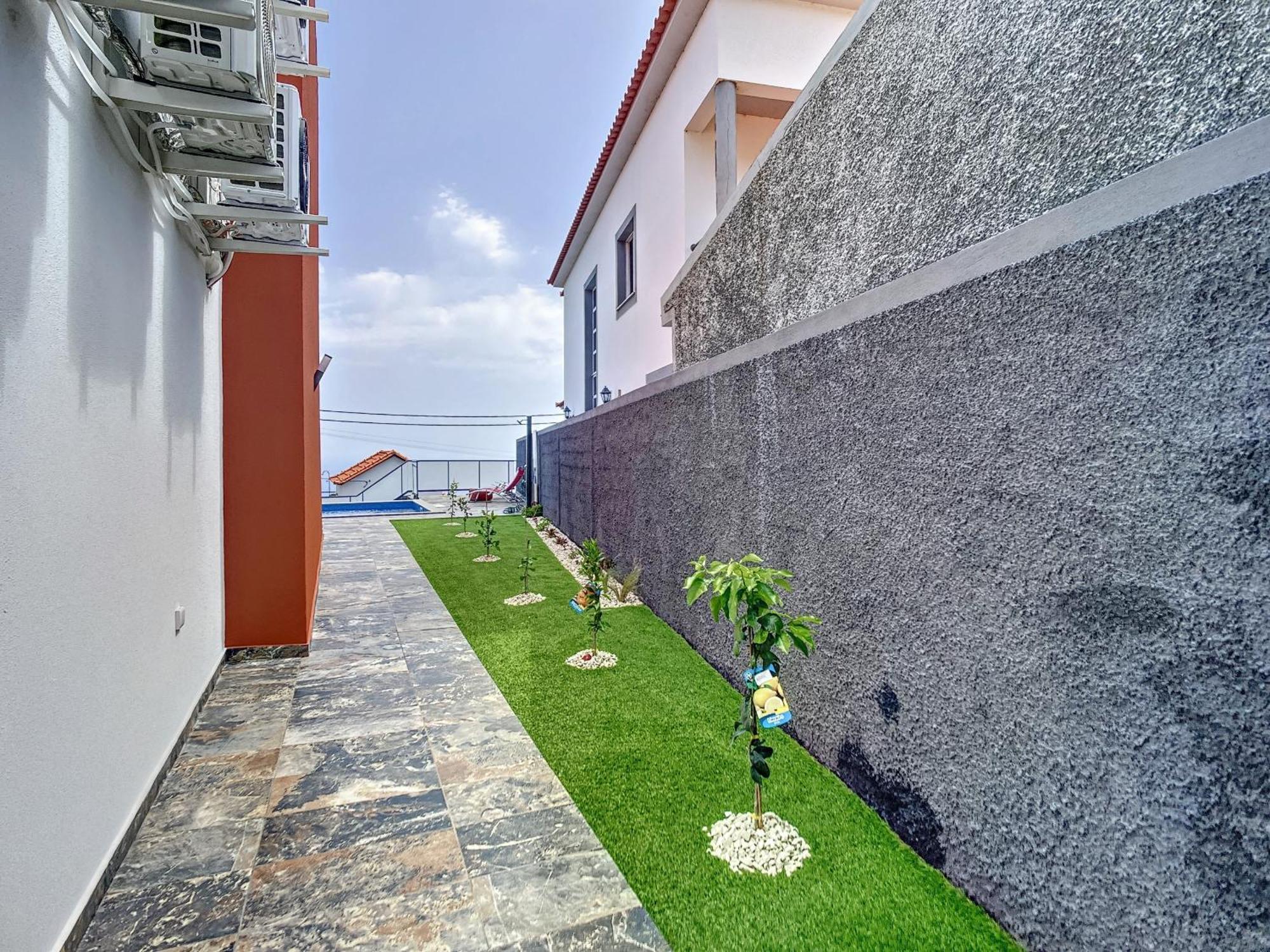 Casa Teixeira By Atlantic Holiday Estreito Da Calheta Luaran gambar